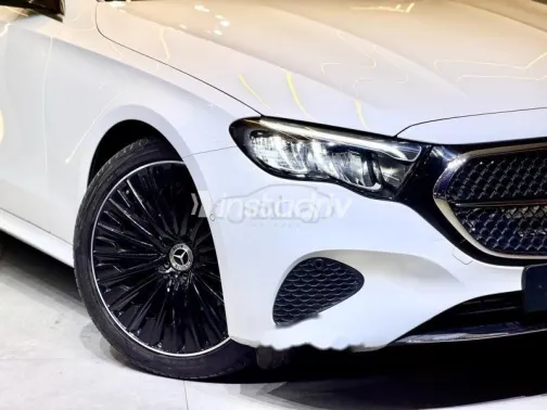 مرسيدس E 200 2024 أبيض مستعملة للبيع - 3