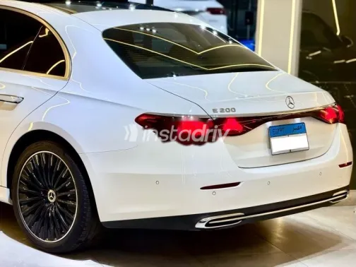 مرسيدس E 200 2024 أبيض مستعملة للبيع - 5
