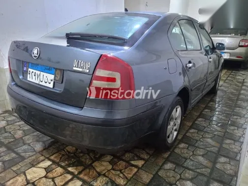 سكودا اوكتافيا 2007 رمادي مستعملة للبيع - 3