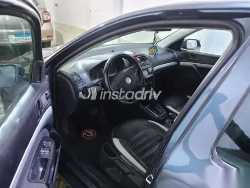 سكودا اوكتافيا 2007 رمادي مستعملة للبيع - 8