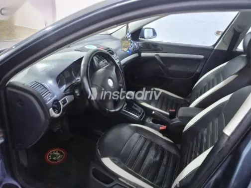 سكودا اوكتافيا 2007 رمادي مستعملة للبيع - 9