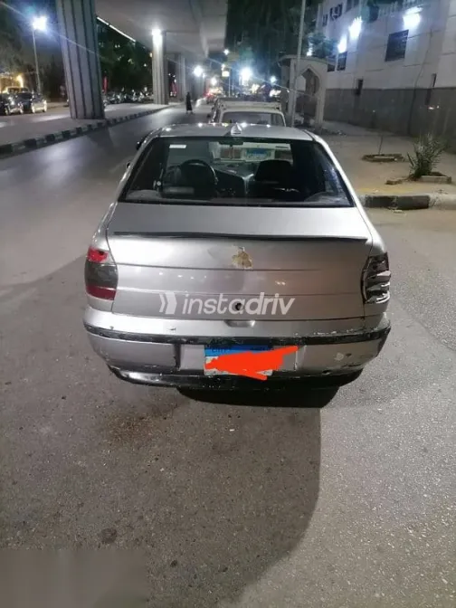 فيات سينا 2001 فضي مستعملة للبيع - 3