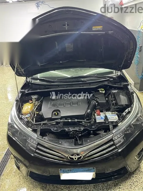 تويوتا كورولا 2015 أسود مستعملة للبيع - 4