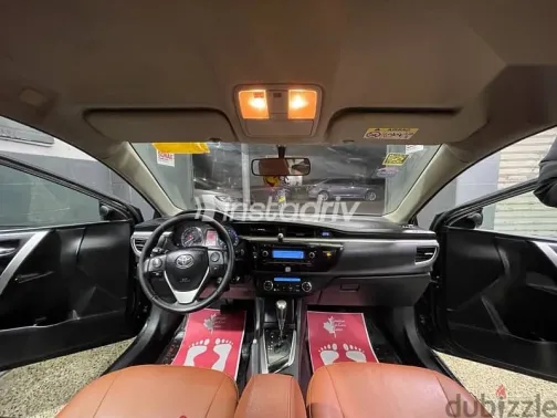 تويوتا كورولا 2015 أسود مستعملة للبيع - 6