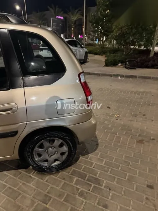 هيونداي ماتريكس 2010 ذهبي مستعملة للبيع - 7