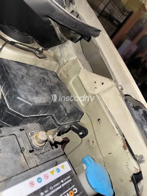 هيونداي ماتريكس 2010 ذهبي مستعملة للبيع - 9