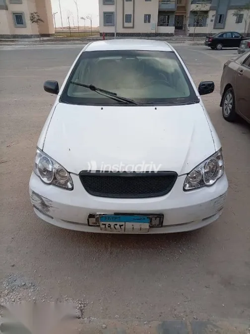 بى واى دى‬ F3 2010 أبيض مستعملة للبيع - 2