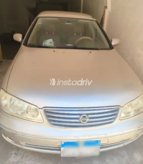 نيسان صنى 2005 ذهبي مستعملة للبيع - 3