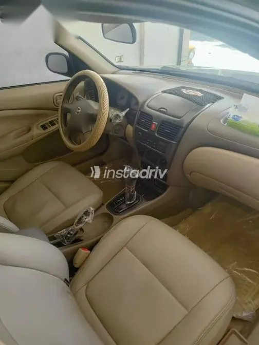 نيسان صنى 2005 ذهبي مستعملة للبيع - 6