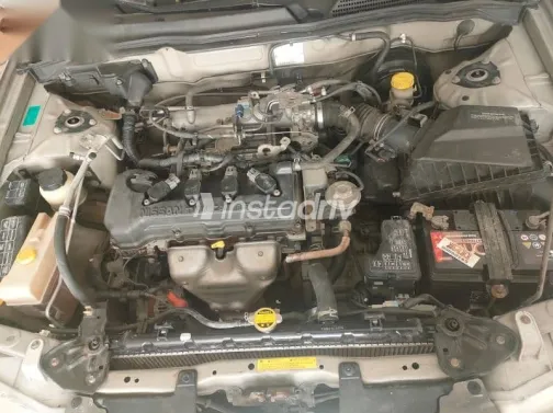 نيسان صنى 2005 ذهبي مستعملة للبيع - 10