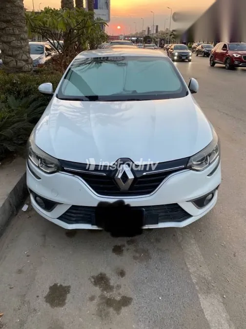 رينو ميجان 2020 أبيض مستعملة للبيع - 1