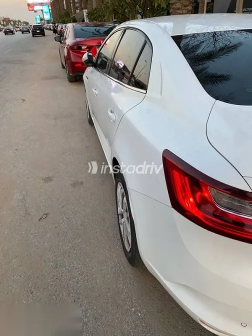 رينو ميجان 2020 أبيض مستعملة للبيع - 3