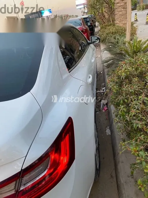 رينو ميجان 2020 أبيض مستعملة للبيع - 5