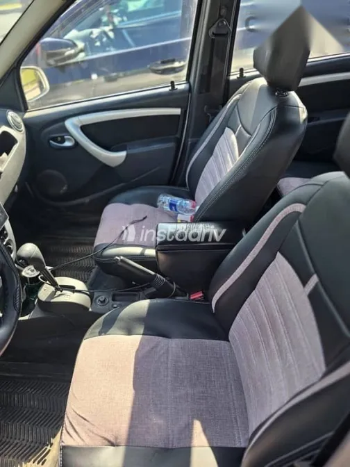 رينو لوجان 2013 فضي مستعملة للبيع - 8