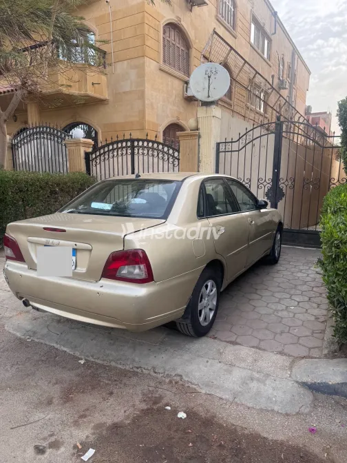 بروتون واجا 2008 أبيض مستعملة للبيع - 1