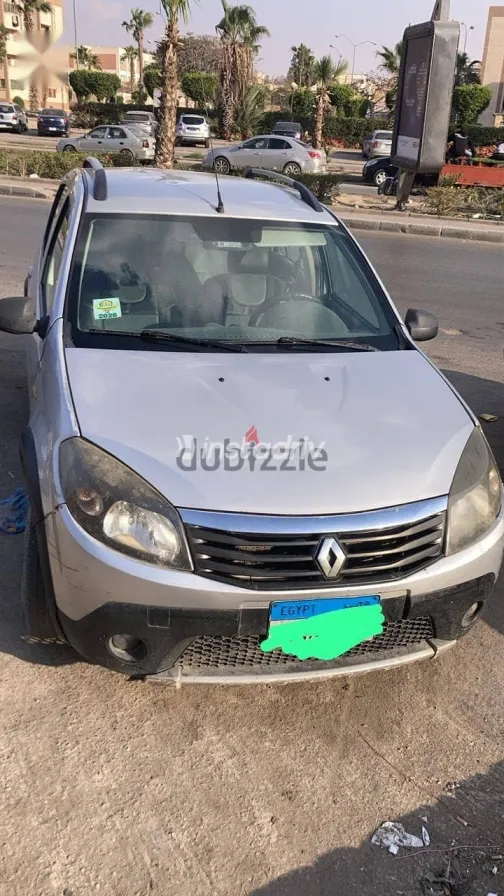 رينو سانديرو 2013 فضي مستعملة للبيع - 1