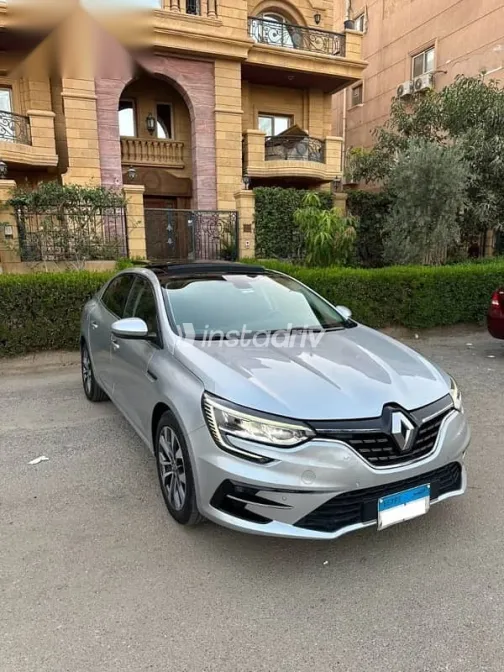 Renault Megane 2022 Gray Used for Sale - 1