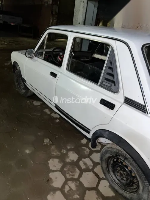 فيات 128 1985 أبيض مستعملة للبيع - 3