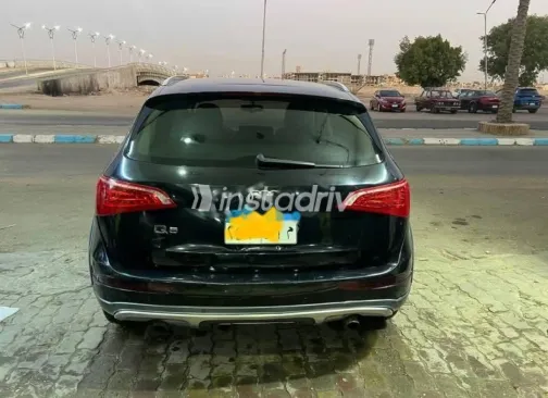 اودي Q5 2011 أسود مستعملة للبيع - 2