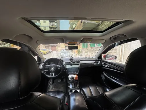 MG 5 2022 Red Used for Sale - 2