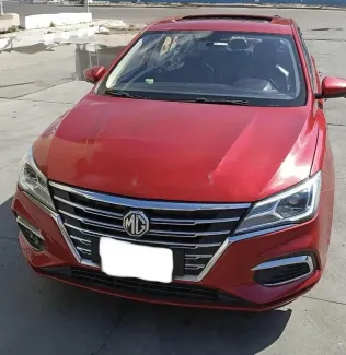 ام جى 5 2022 أحمر مستعملة للبيع