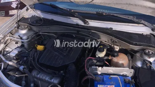 رينو سانديرو  ( ستيب  واى ) 2013 فضي مستعملة للبيع - 5