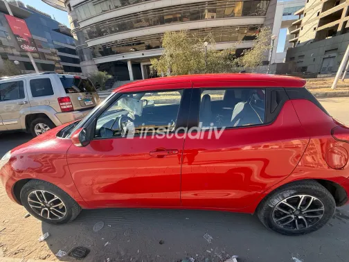 سوزوكى سويفت 2022 أبيض مستعملة للبيع - 3