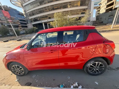 سوزوكى سويفت 2022 أبيض مستعملة للبيع - 5