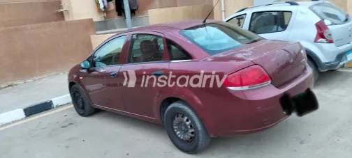 فيات لينيا 2013 أبيض مستعملة للبيع - 2