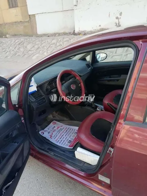 فيات لينيا 2013 أبيض مستعملة للبيع - 6