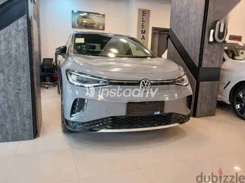 فولكس فاغن اي دي 4 2024 رمادي جديدة للبيع - 1