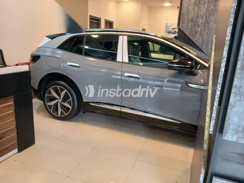 فولكس فاغن اي دي 4 2024 رمادي جديدة للبيع - 3
