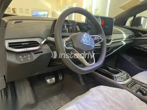 فولكس فاغن اي دي 4 2024 رمادي جديدة للبيع - 6