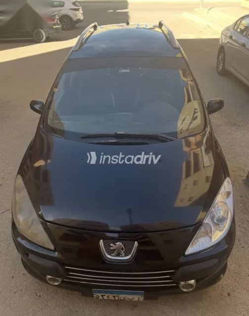 بيجو 307 2006 أسود مستعملة للبيع - 1