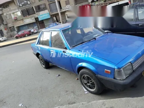 مازدا 323 1981 أزرق غامق مستعملة للبيع - 4