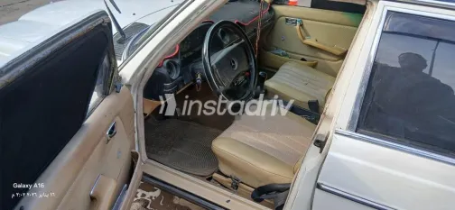 Mercedes 200 1978 White Used for Sale - 2
