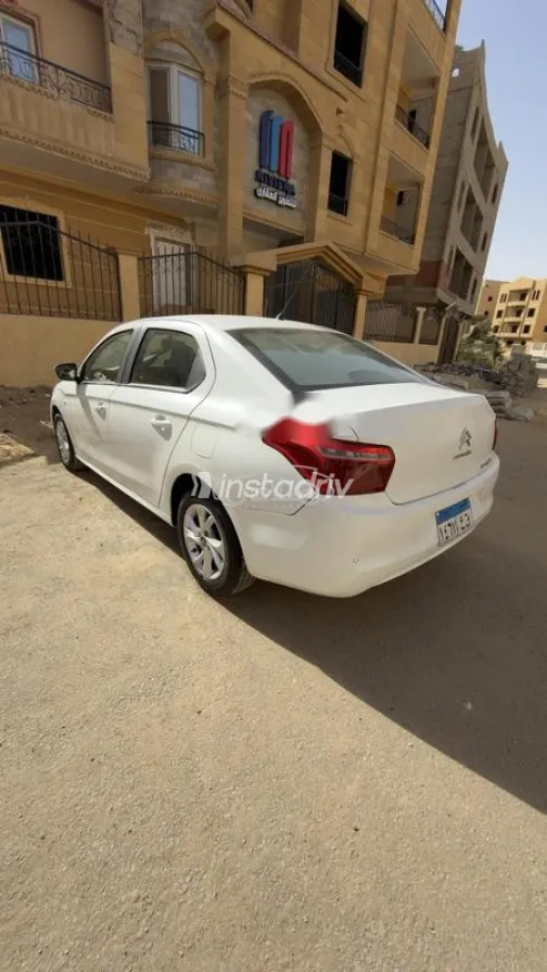 سيتروين سي اليزيه 2019 أبيض مستعملة للبيع - 2