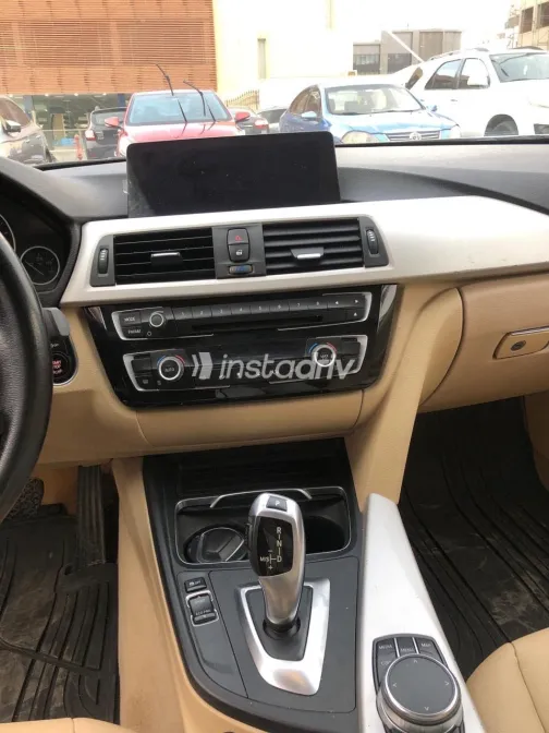 بي ام دبليو 318 2018 أبيض مستعملة للبيع - 2