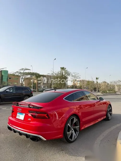 اودي A7 2015 أحمر مستعملة للبيع - 1
