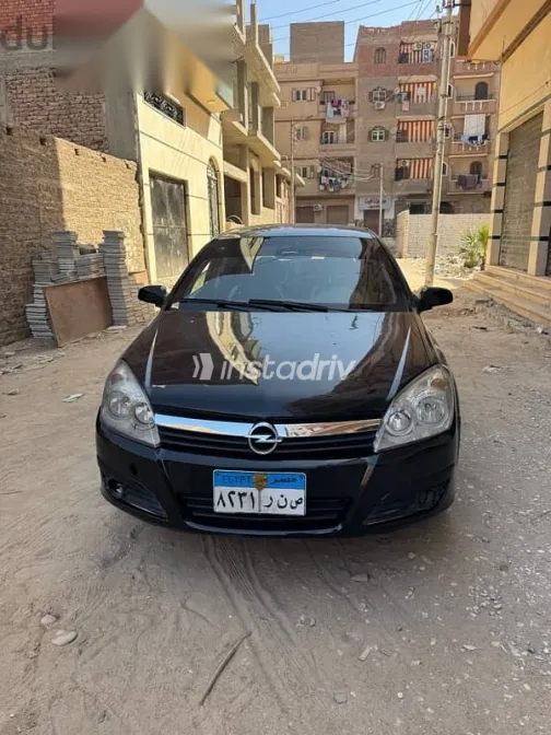 Opel Astra 2008 Black Used for Sale - 1