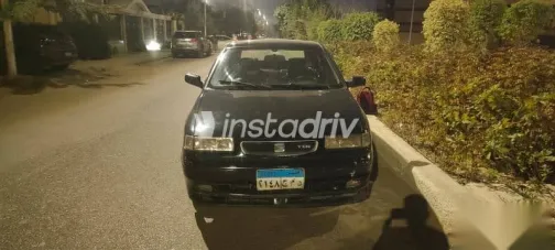 سيات توليدو 1996 أسود مستعملة للبيع - 1