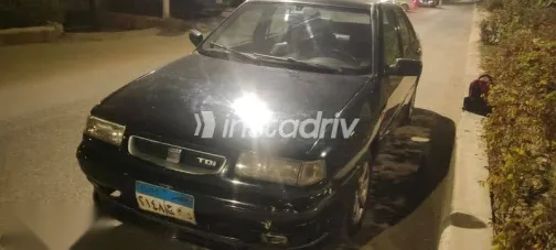 سيات توليدو 1996 أسود مستعملة للبيع - 6
