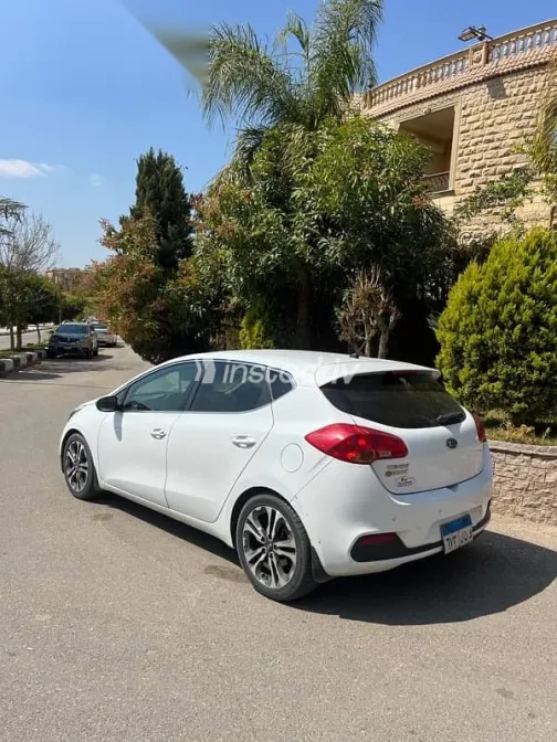 كيا سيد 2016 أبيض مستعملة للبيع - 2