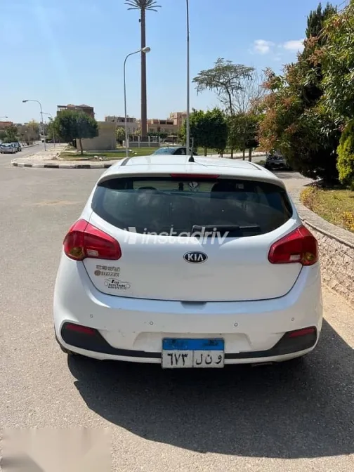 كيا سيد 2016 أبيض مستعملة للبيع - 3