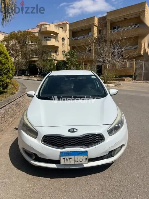 كيا سيد 2016 أبيض مستعملة للبيع - 4
