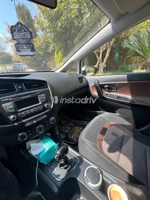 كيا سيد 2016 أبيض مستعملة للبيع - 9