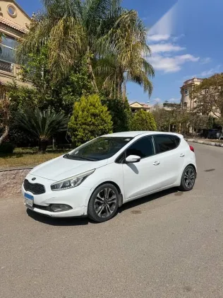 كيا سيد 2016 أبيض مستعملة للبيع