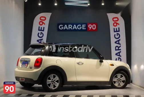 مينى كوبر 2018 أبيض مستعملة للبيع - 4