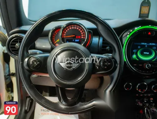 مينى كوبر 2018 أبيض مستعملة للبيع - 6