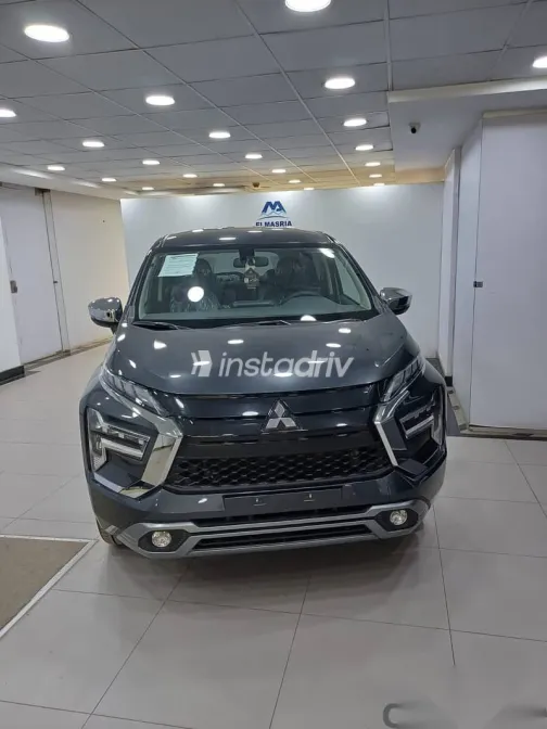 ميتسوبيشي اكسباندر 2026 رمادي جديدة للبيع - 1